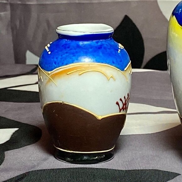 Vintage Occupied Japan Satsuma Moirage Porcelain Bone China Mini Vases Set Of 3 - Picture 6 of 12